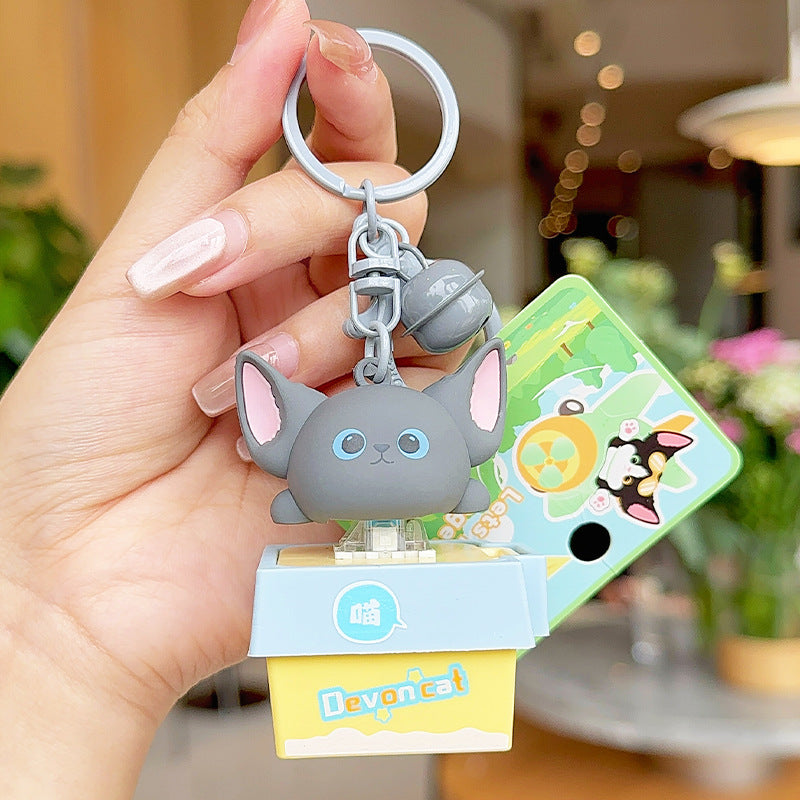 Wholesale Pilot cartoon keychain pendant trendy car keychain